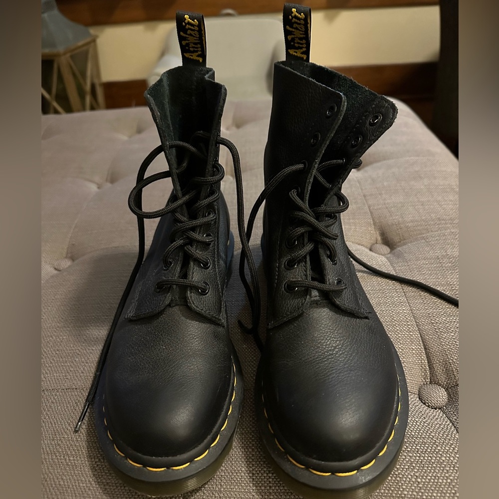 Doc Martens black boot